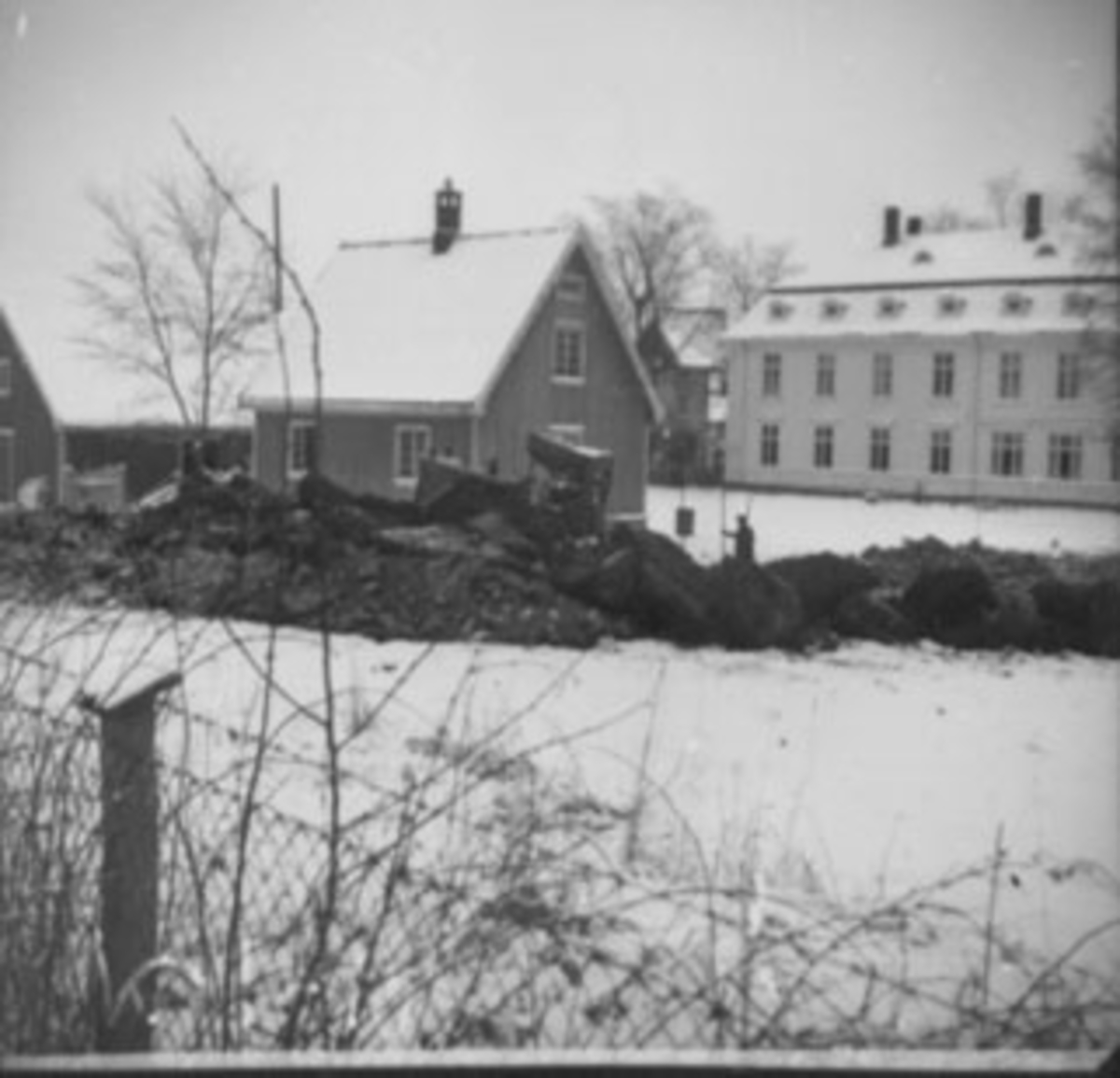 Anno Domkirkeodden, BULLDOSER, FORBEREDELSE TIL TINGVOLDTORGET, GRAVING,