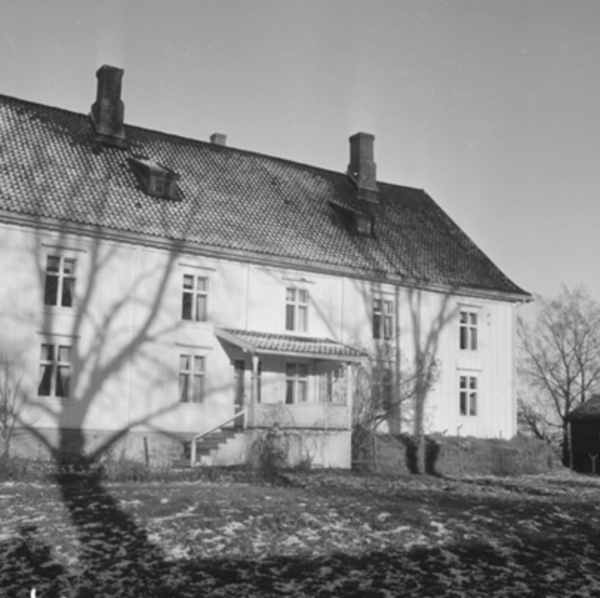 Anno Domkirkeodden, EKSTERIØR: HOVEDBYGNING, STANGE PRESTEGÅRD