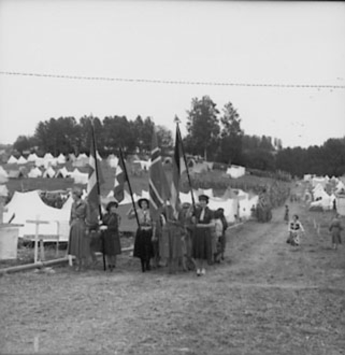 Anno Domkirkeodden, LANDSPIKESPEIDERLEIR, OTTESTAD, OPPMARSJ MED FLAGG,