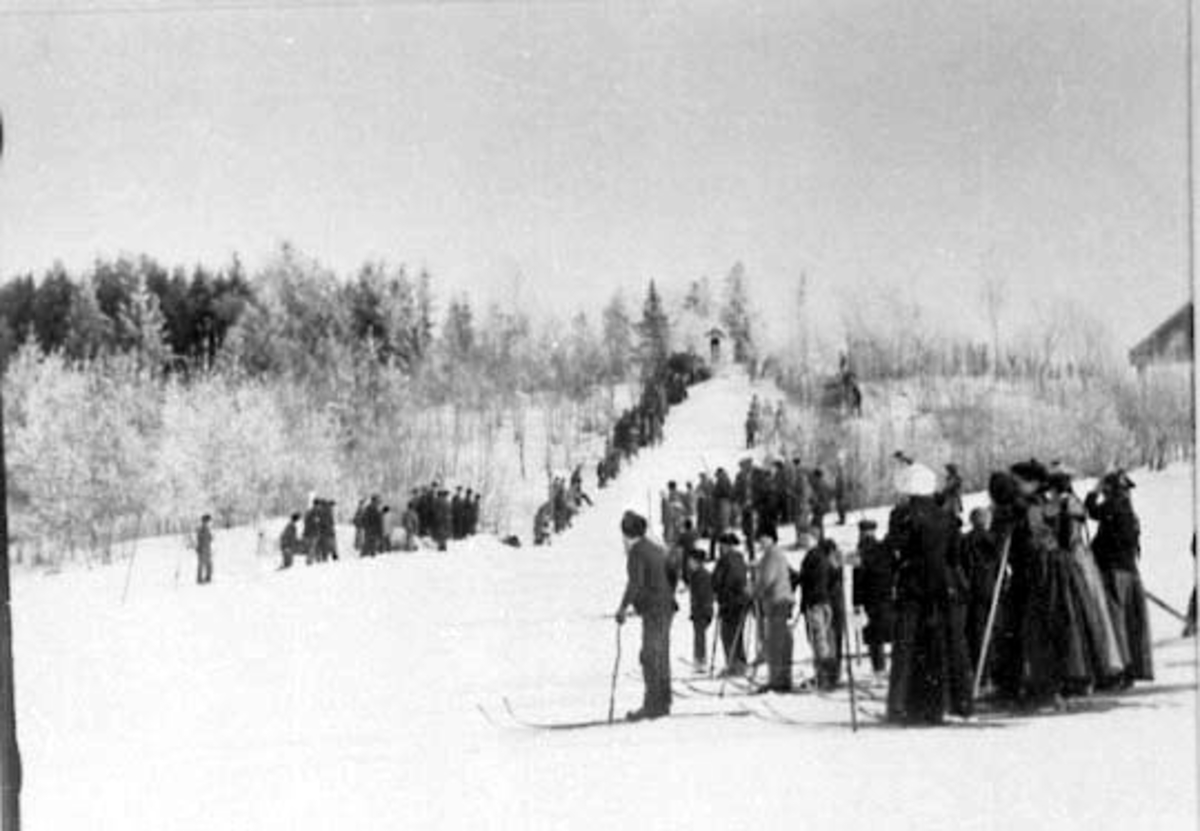 Normann Helger, HOPPRENN, SKIHOPPING, MYE FOLK, VITBERGLIA, STANGE