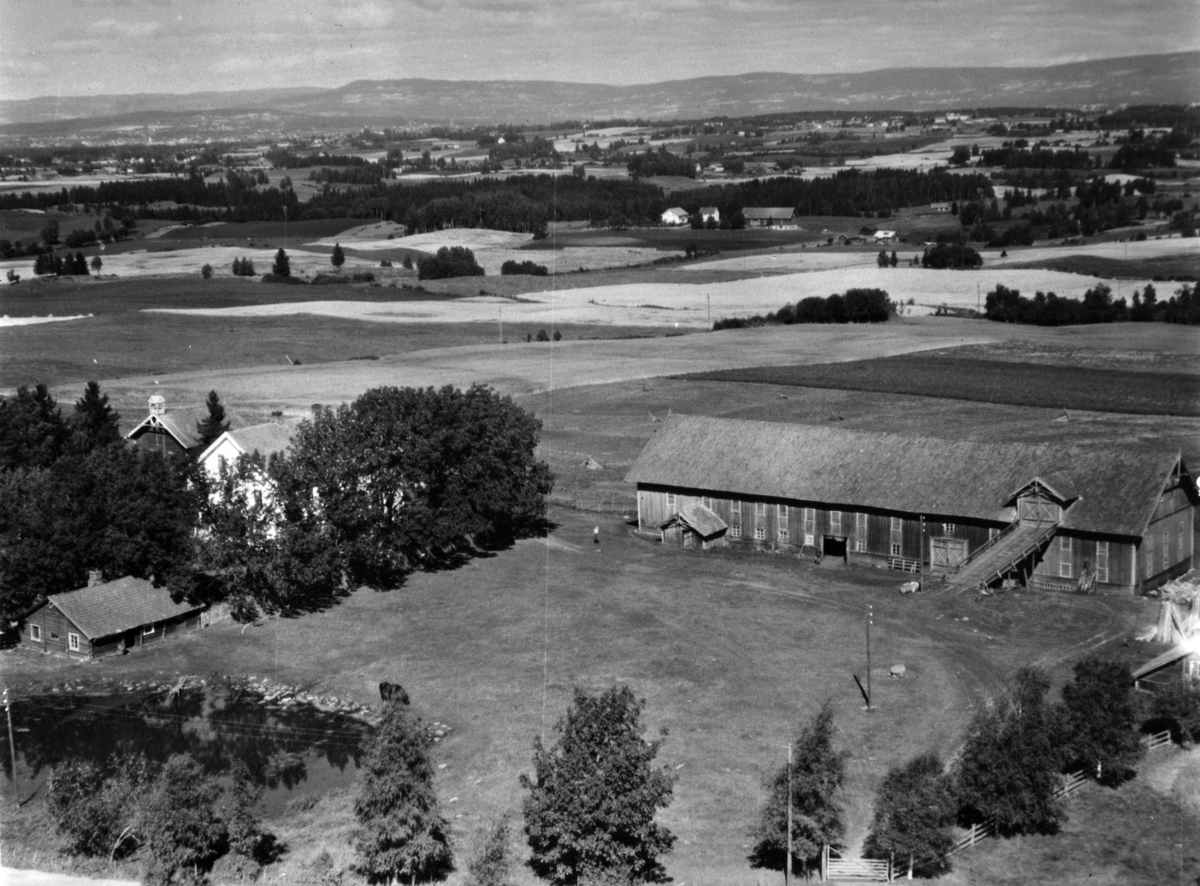 Normann Helger, FLYFOTO, VÆSTAD GÅRD