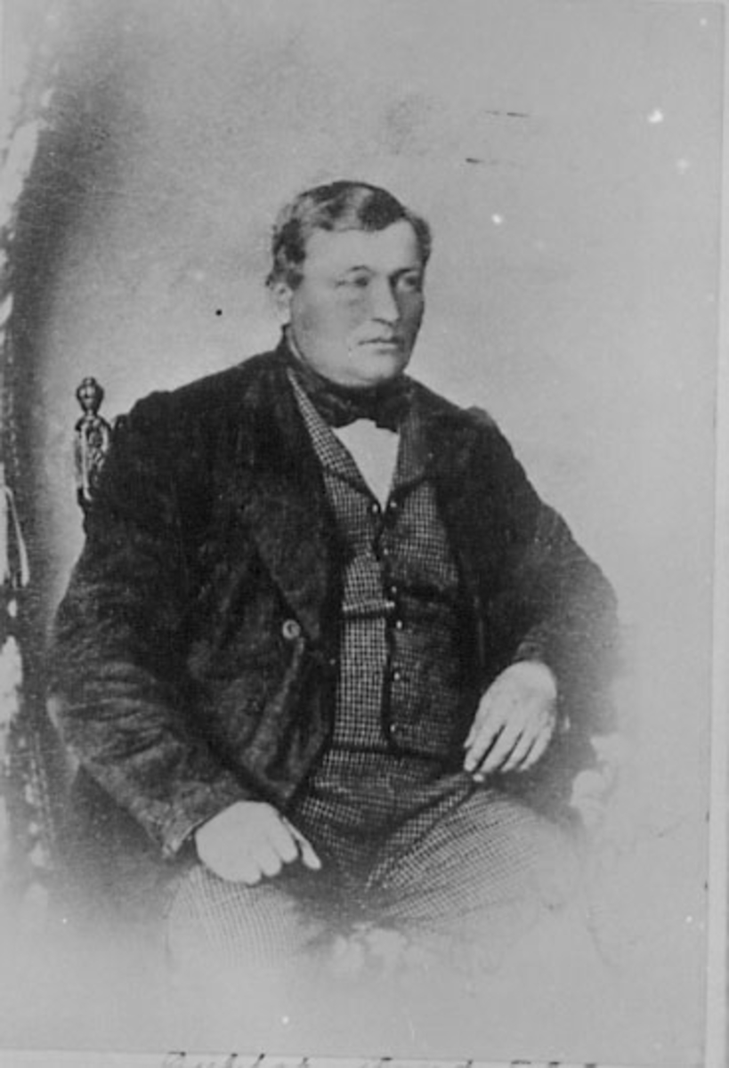 Anno Domkirkeodden, PORTRETT: SVEND ARVESEN FJETRE, FØDT: 1823-1879, STANGE.