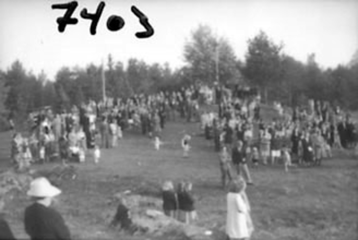 Anno Domkirkeodden, STEVNE I PARKEN, MYE FOLK, STANGEBYEN