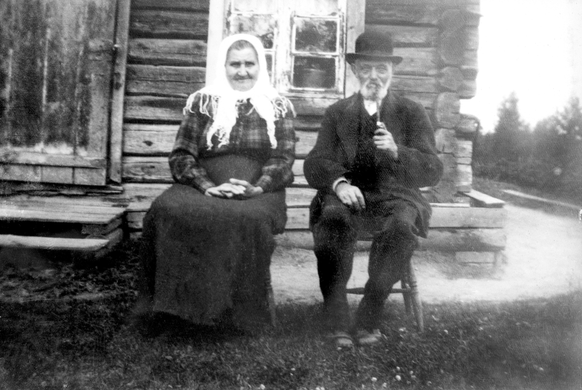 Anno Domkirkeodden, ANTON OG HELENE NYGÅRDSMOEN. HELENE LARSDOTTER GODHAMN OG ANTON GULBRANDSEN PRESTÅSEN.