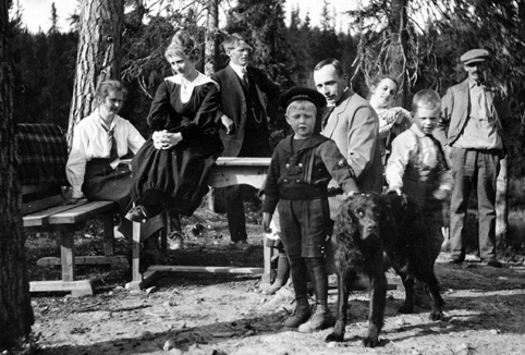 Anno Domkirkeodden, BERGSJØEN, GRUPPE 8 UKJENTE BARN OG VOKSNE, 1918