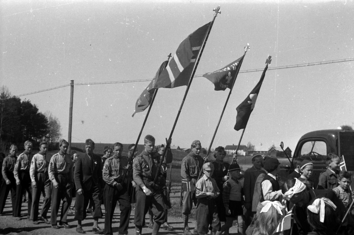Adolf Skjegstad, 17. MAI, SPEIDERTOG, UKJENT STED.