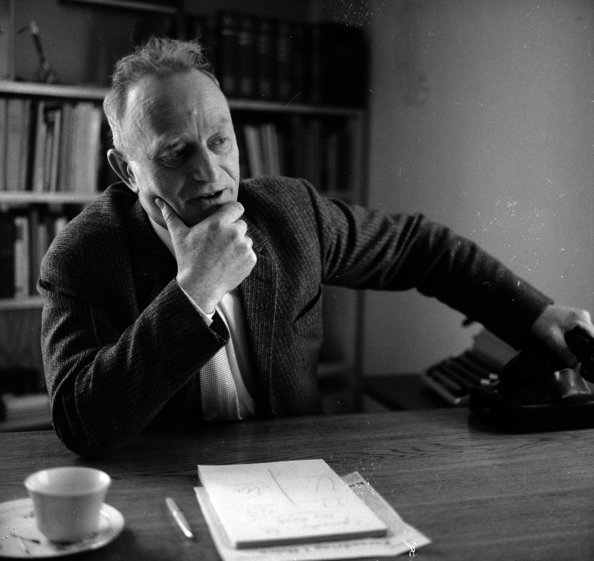 Adolf Skjegstad, ASK-02373