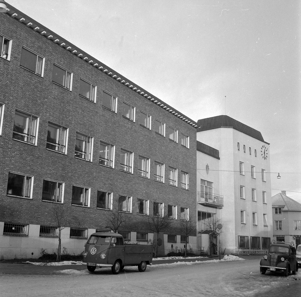 Adolf Skjegstad, Gjøvik? gateparti, personbiler,