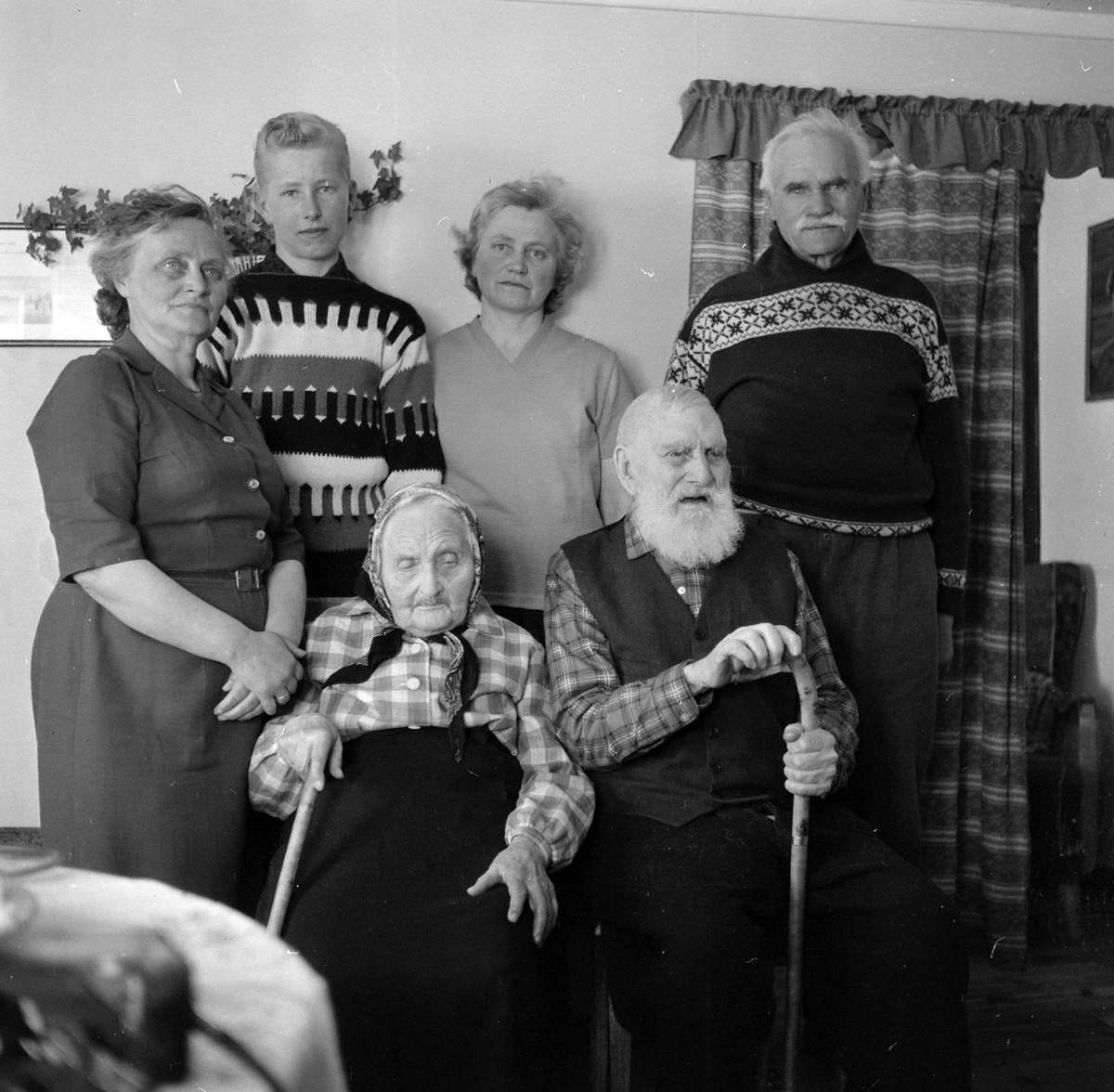 Adolf Skjegstad, ASK-03237