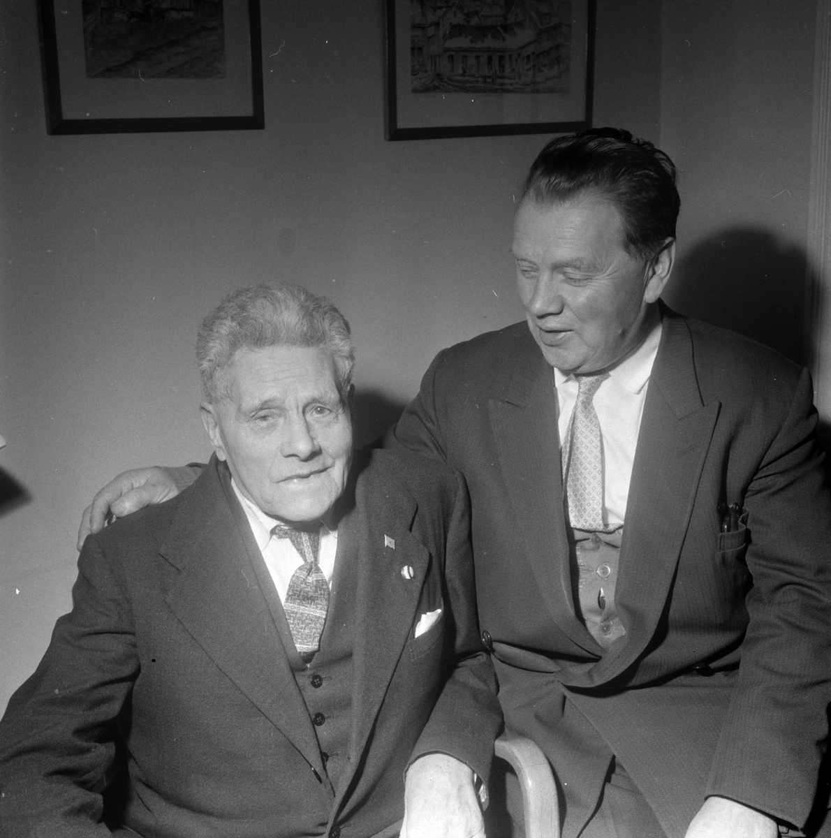 Adolf Skjegstad, ASK-04002