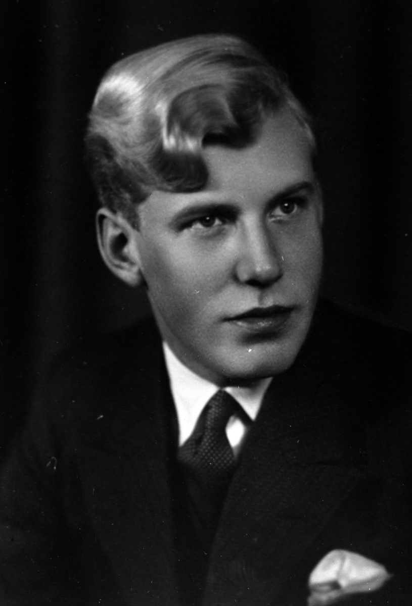 Christian Grundseth, CHRISTIANSEN VICTOR, HALVFIG. , 38019