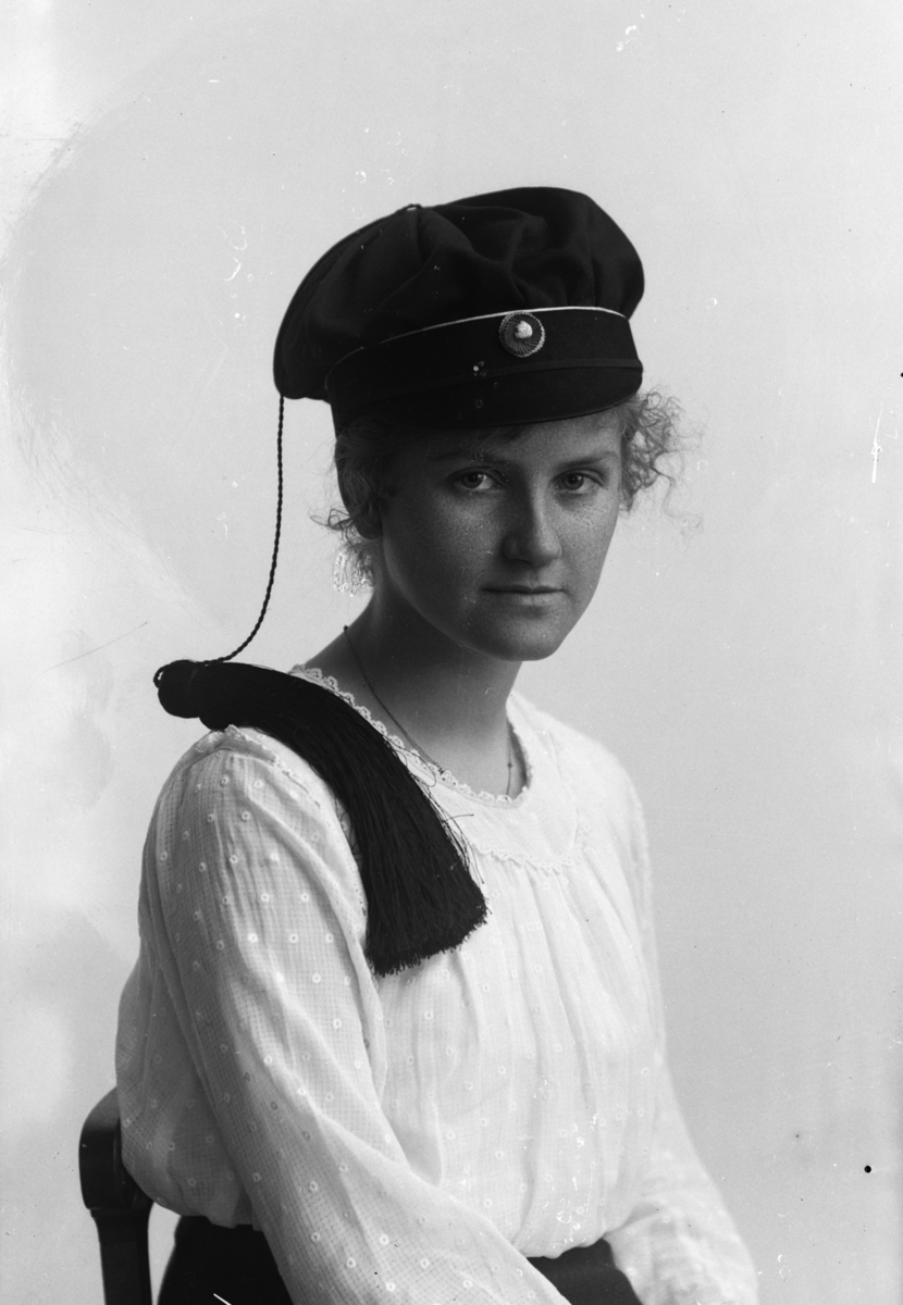 Christian Grundseth, EGSTAD MAGNHILD, STUDENT, HALVFIG. , 21885