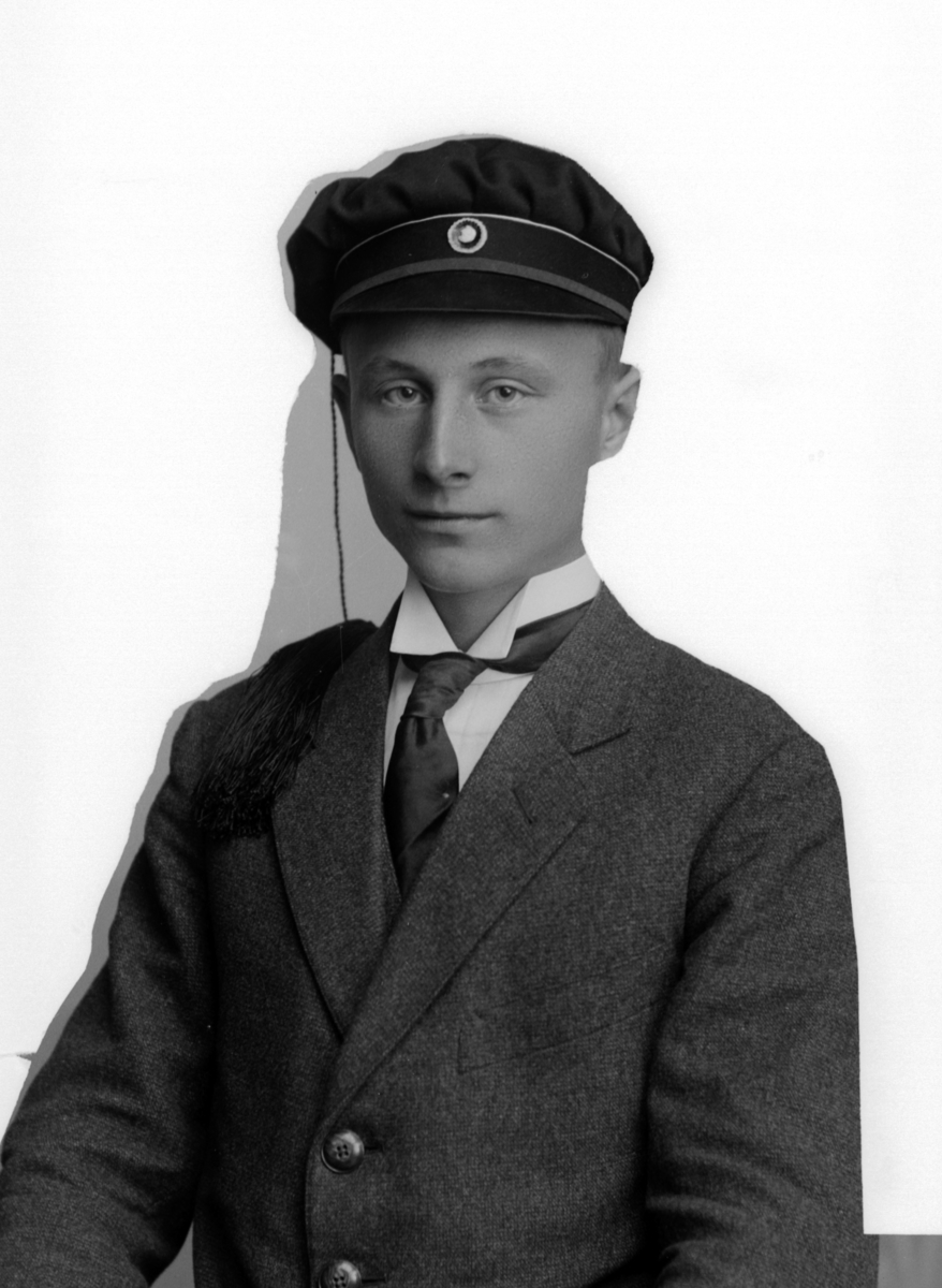 Christian Grundseth, HAUG SVERRE, STUDENT, HALVFIG. , 20757