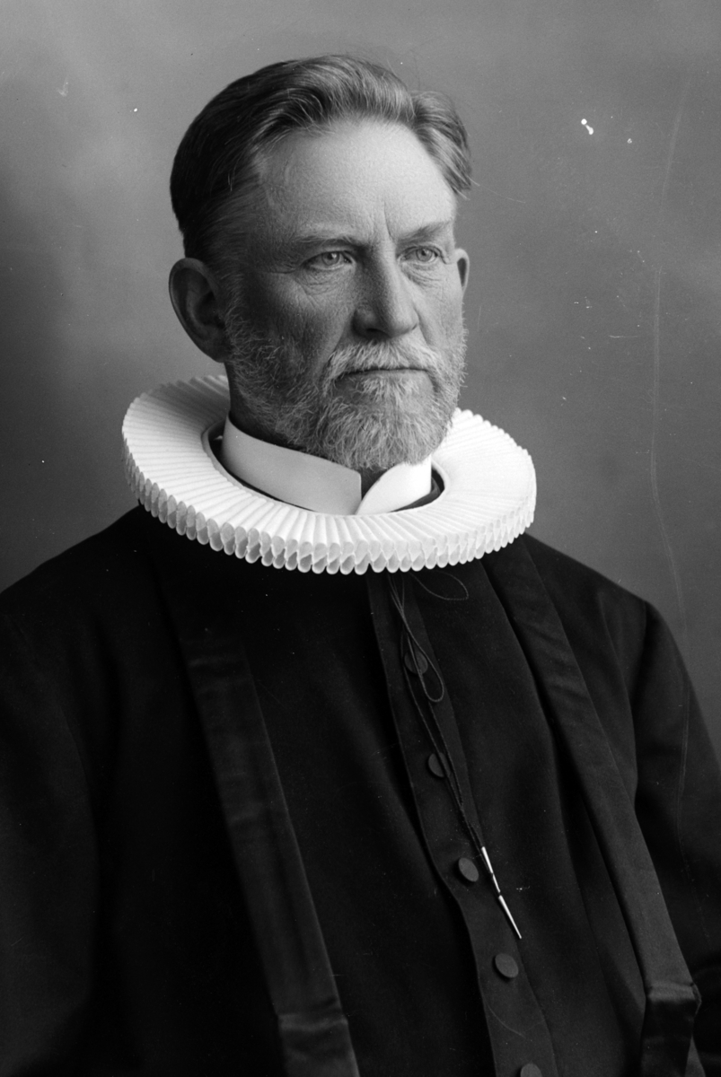 Christian Grundseth, Sogneprest Jens Christian Thorvald Selmer 1850-1930. Sogneprest i Vang kirke 1910-1920.