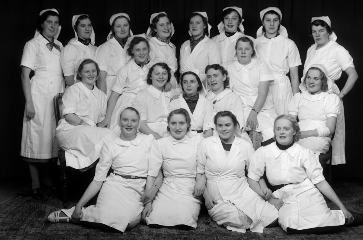 Christian Grundseth, HAMAR KOMMUNALE HUSMORSKOLE, GR: 19, UKJENTE ELEVER HØSTEN 1938.