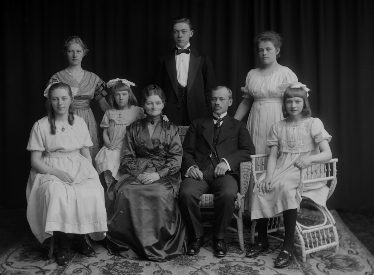 Christian Grundseth, GRANDERUD G. L. , GR: 8, FAMILIE, UKJENTE.