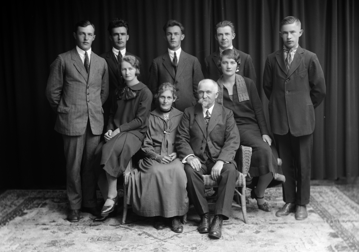 Christian Grundseth, HOLTER LÆRER, GR: 9, FAMILIE 31484.