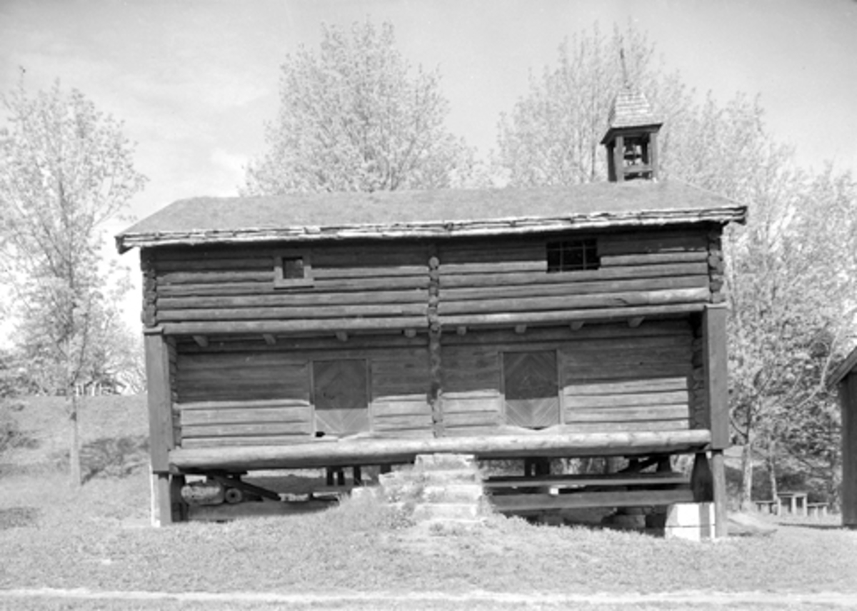 Anno Domkirkeodden, HDH. 16. LØKENSTABBURET. EKSTR. FRONT.