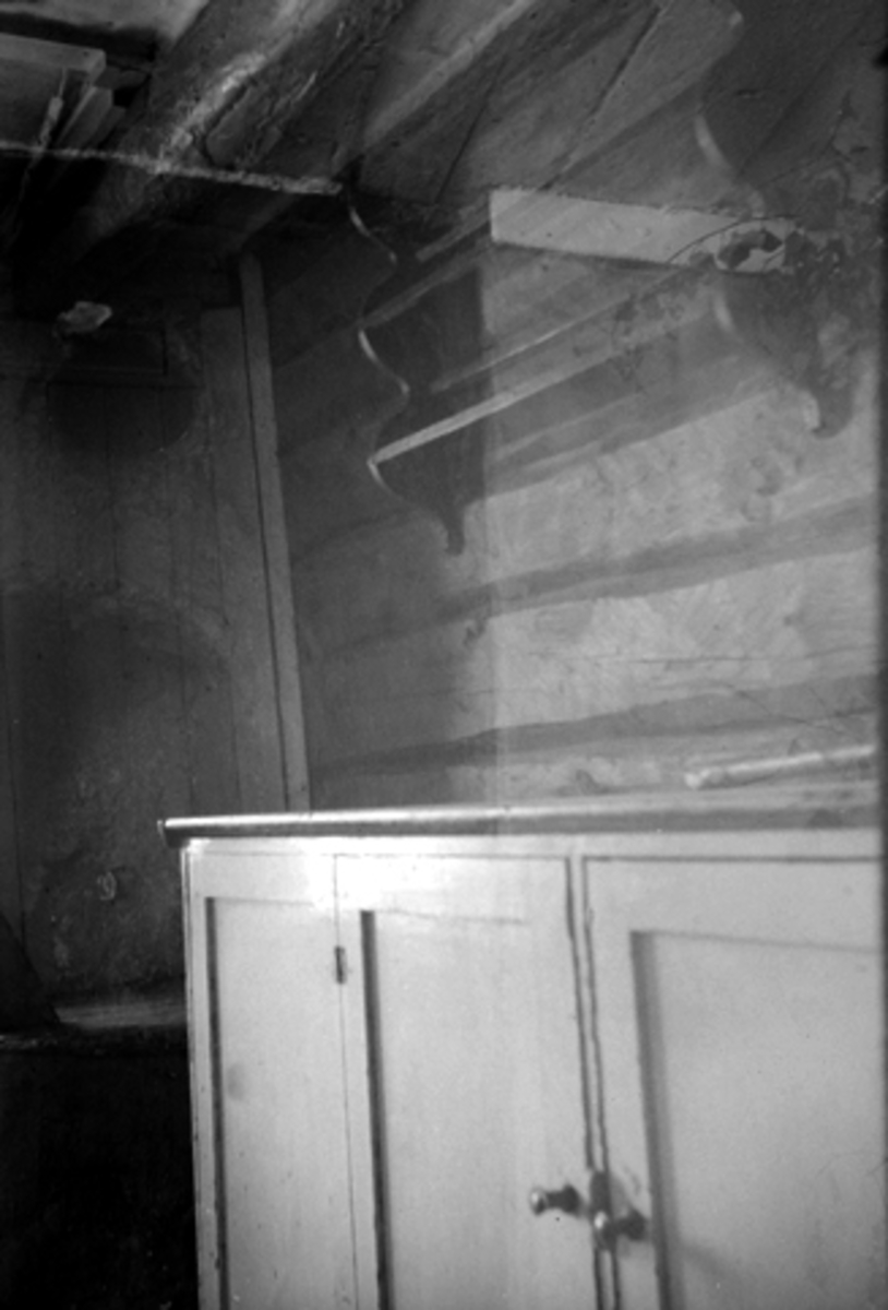 Anno Domkirkeodden, SKARDERUDSTUA, KJØKKENET, DETALJ, HH, HDH. 55