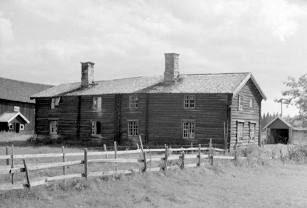Toralv Bleken-Nilssen, KOLSET, SØRVEGGEN, LØTEN, FØR FLYTTING TIL HEDMARKSMUSEET. HDH. 41. FOTO: TORALV BLEKEN NILSSEN, 1956.