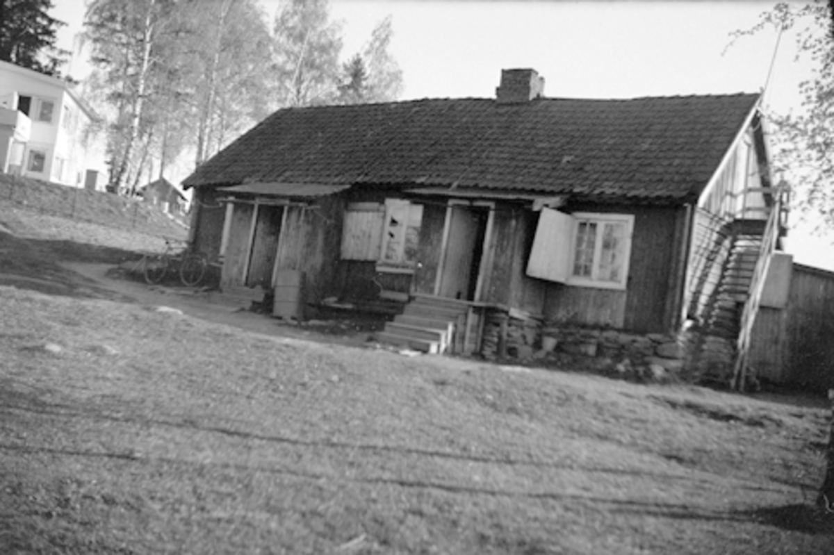 Toralv Bleken-Nilssen, SUNDSTUA, BEKKELAGET, OTTESTAD i Stange, FOTO: TORALV BLEKEN NILSSEN, 1950.
