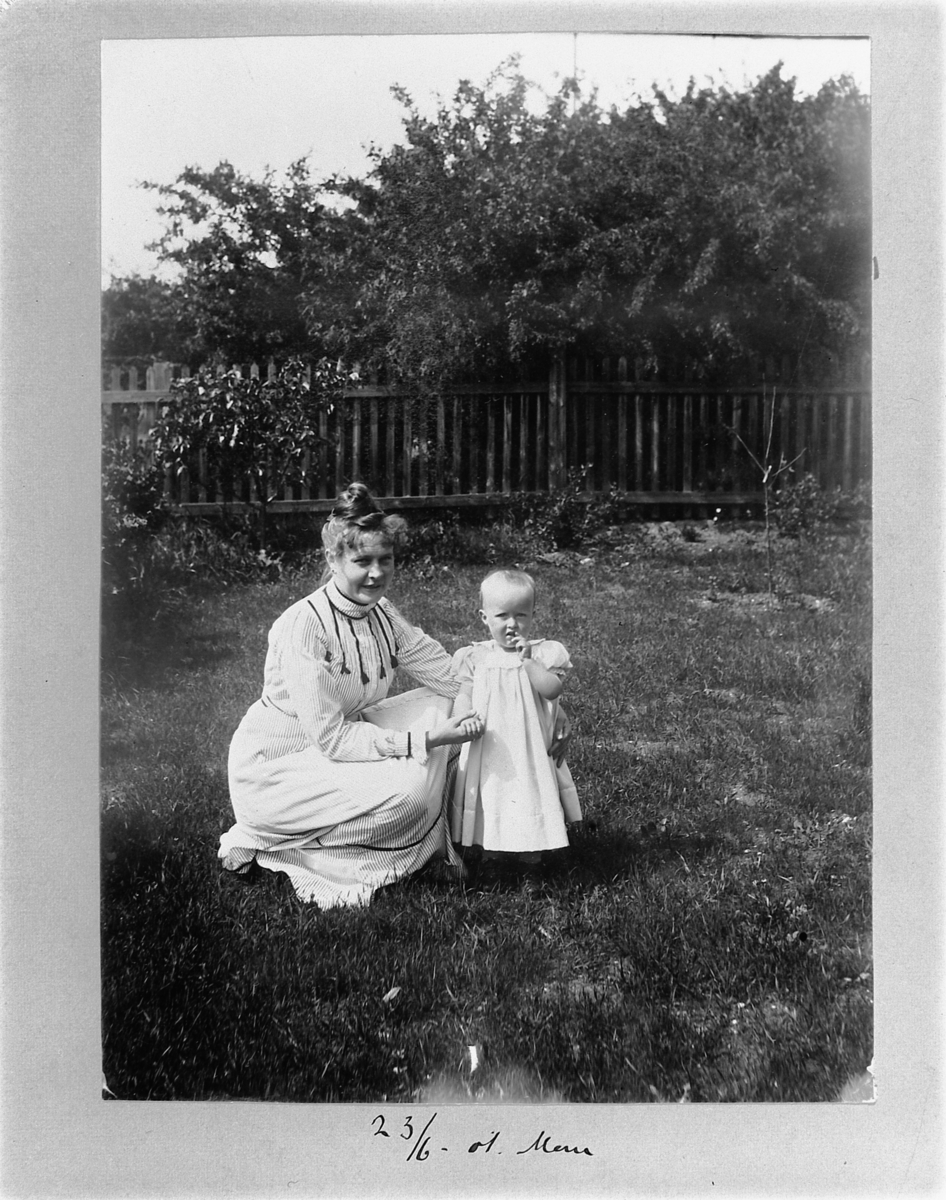 Johan Albert Steen, MOR OG DATTER, UKJENTE, KJOLER, 23-6-1901.