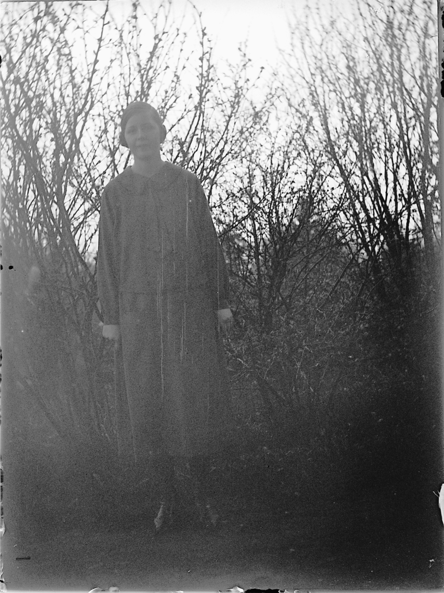 Ole M Martinsen, Ukjent kvinne.