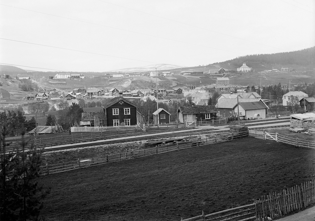 Mikkel Sveinhaug, TOLGA, BEBYGGELSE.