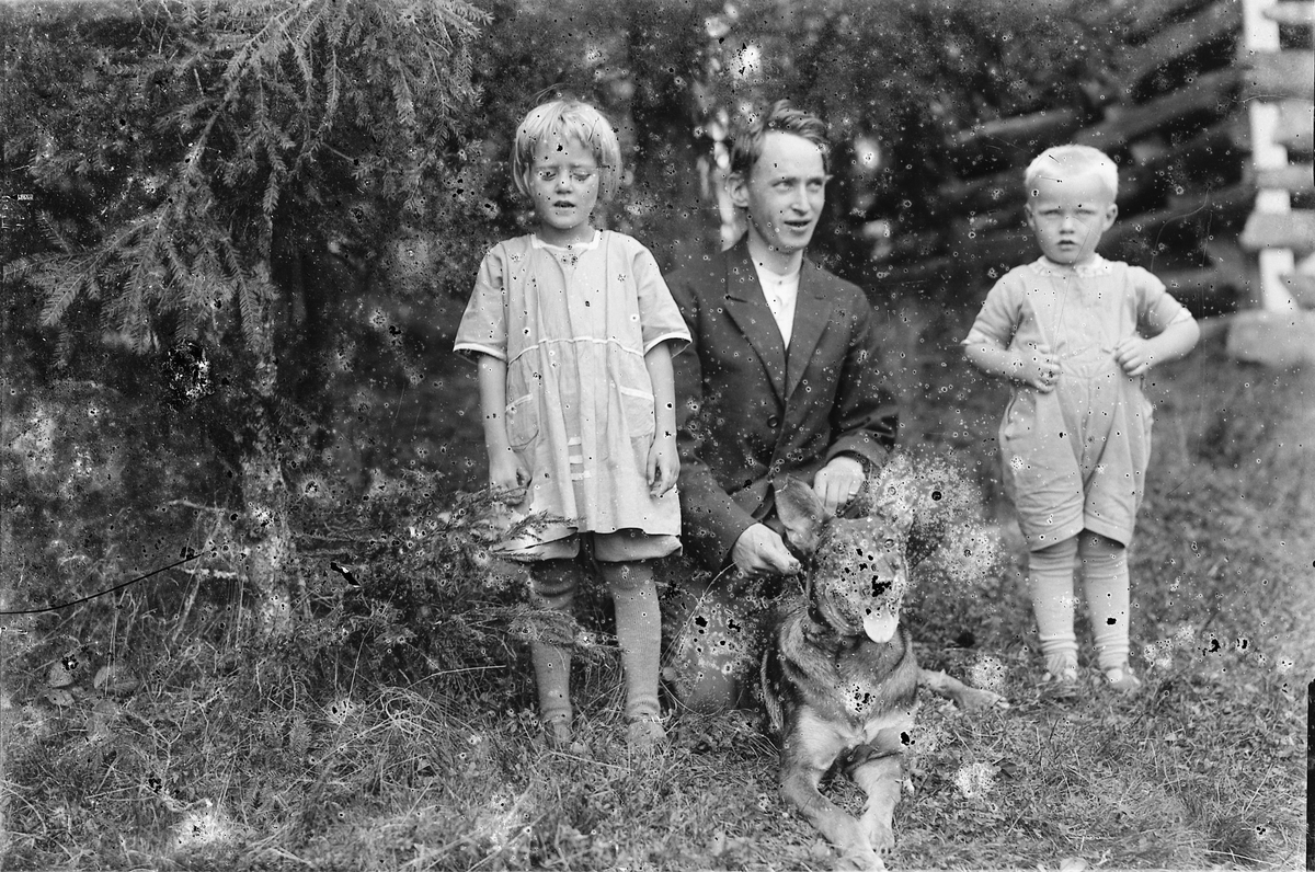 Oscar Løberg, BERTHA MARIE, ERLING OG RAGNAR SANNERUD.