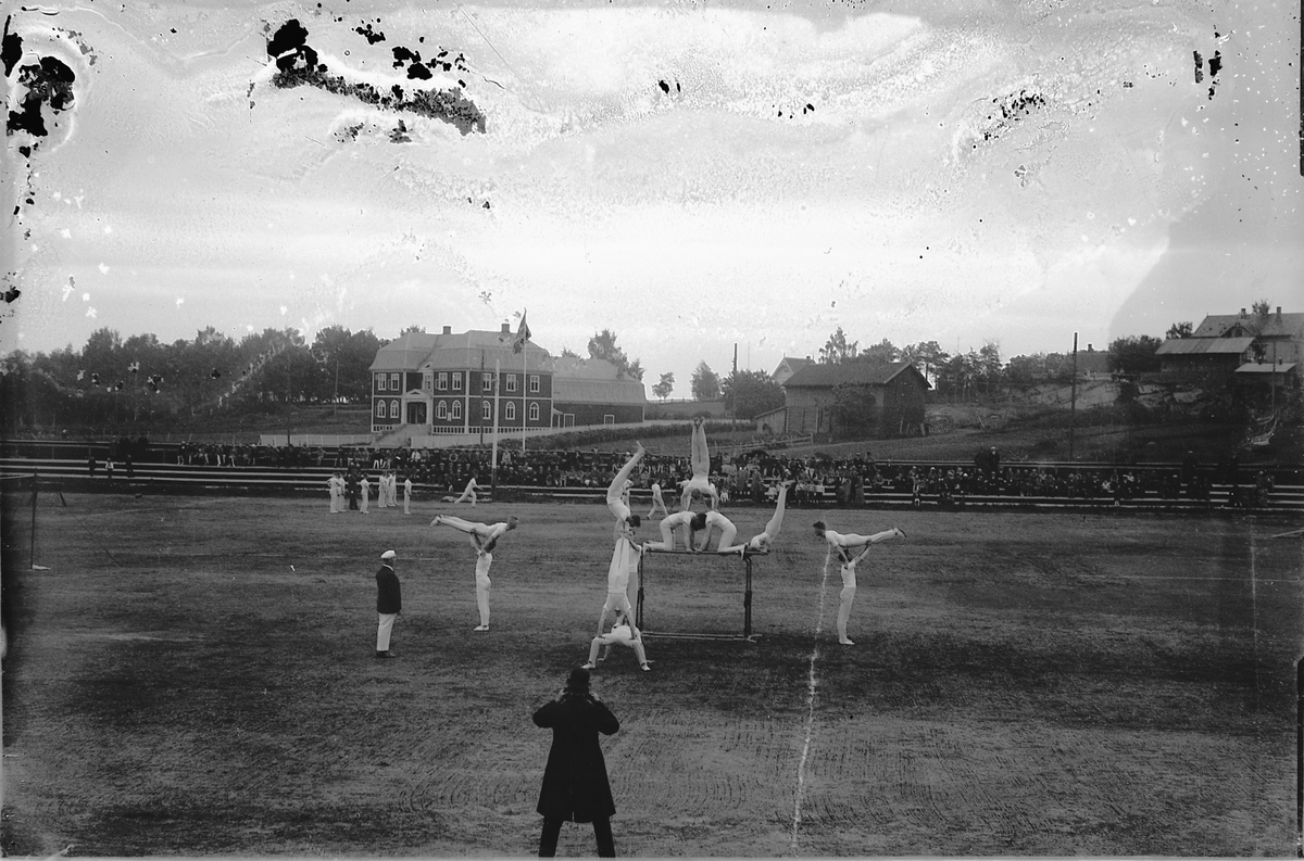Oscar Løberg, HAMAR STADION, TURN.