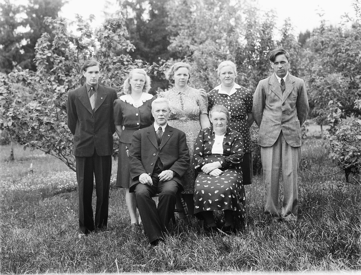 Håkon Prestkværn, FAMILIE, GRUPPE 7, JOHANSEN, BRATTLI, LUNDGREN.