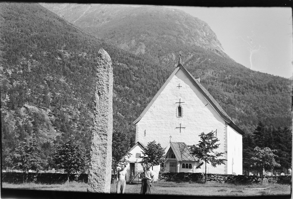 Håkon Prestkværn, Kinsarvik kirke, Ullensvang i Hardanger.