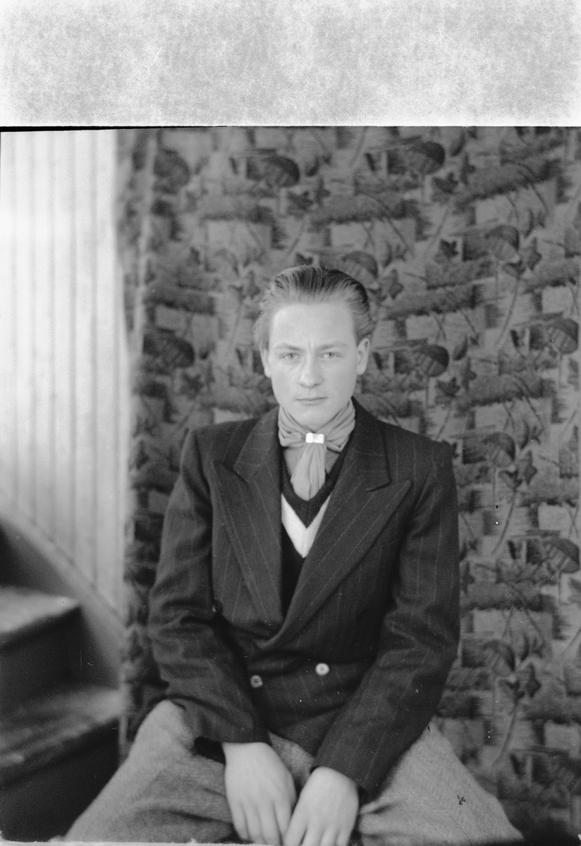 Håkon Prestkværn, KJELL HVORUP, PORTRETT 1950.