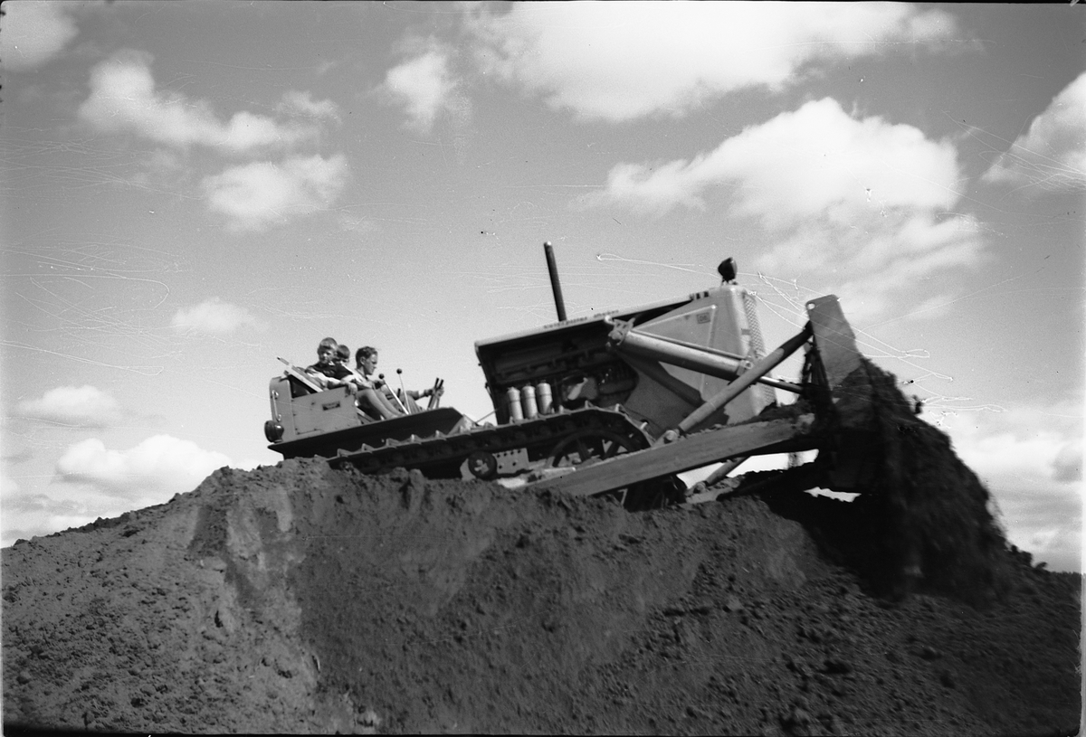Håkon Prestkværn, BULLDOSER