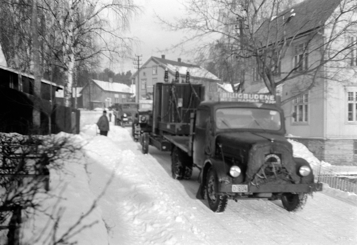 Håkon Prestkværn, Lastebil D-604, "Billigbudene No 3", Hamar, transport av transformator, Moelv.