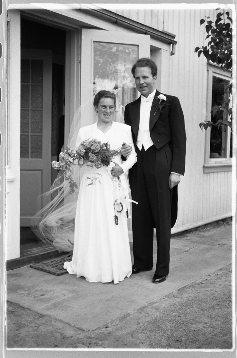 Håkon Prestkværn, BRUMUNDDAL HOTELL, BRYLLUP.