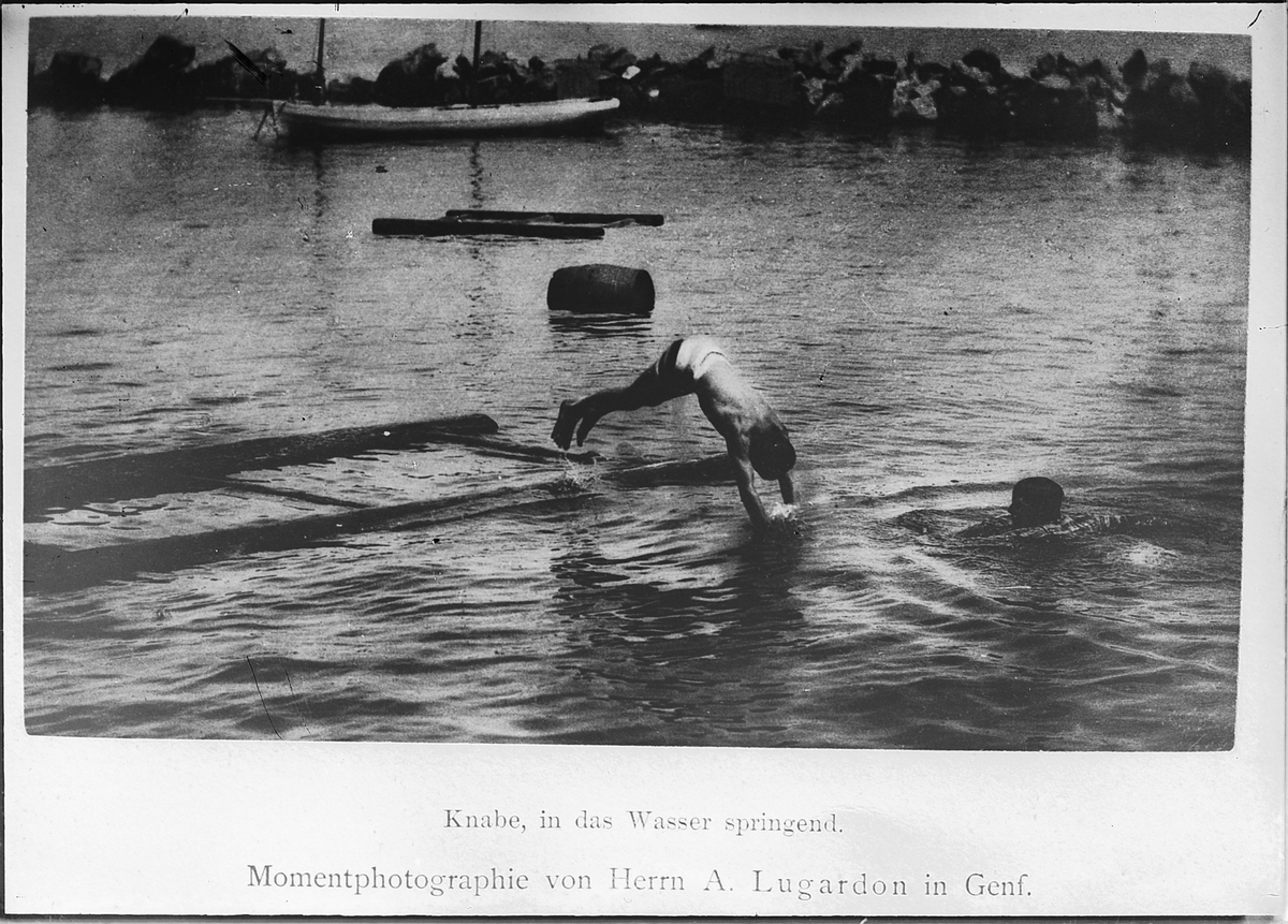 Kristoffer Horne, En gutt stuper i vannet. Med tysk skrift: Knabe, in das Wasser springend.