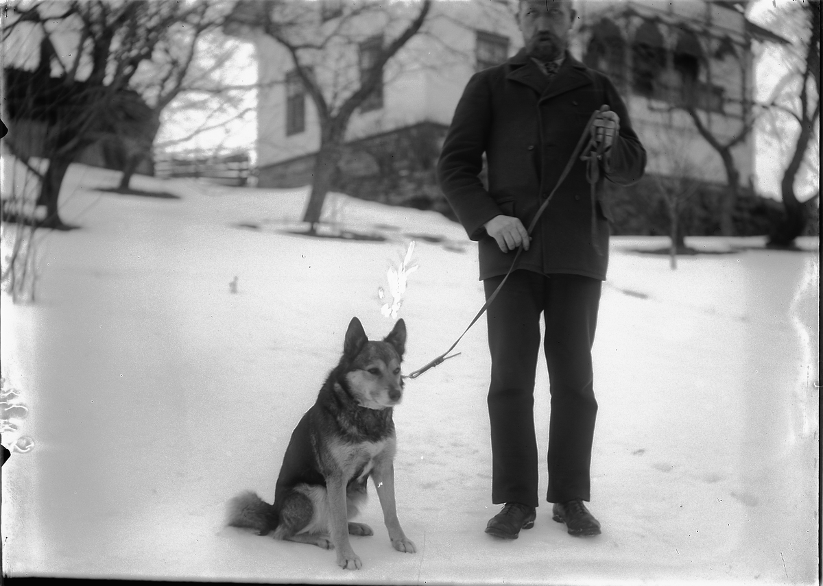 Kristoffer Horne, Ukjent mann, hund.