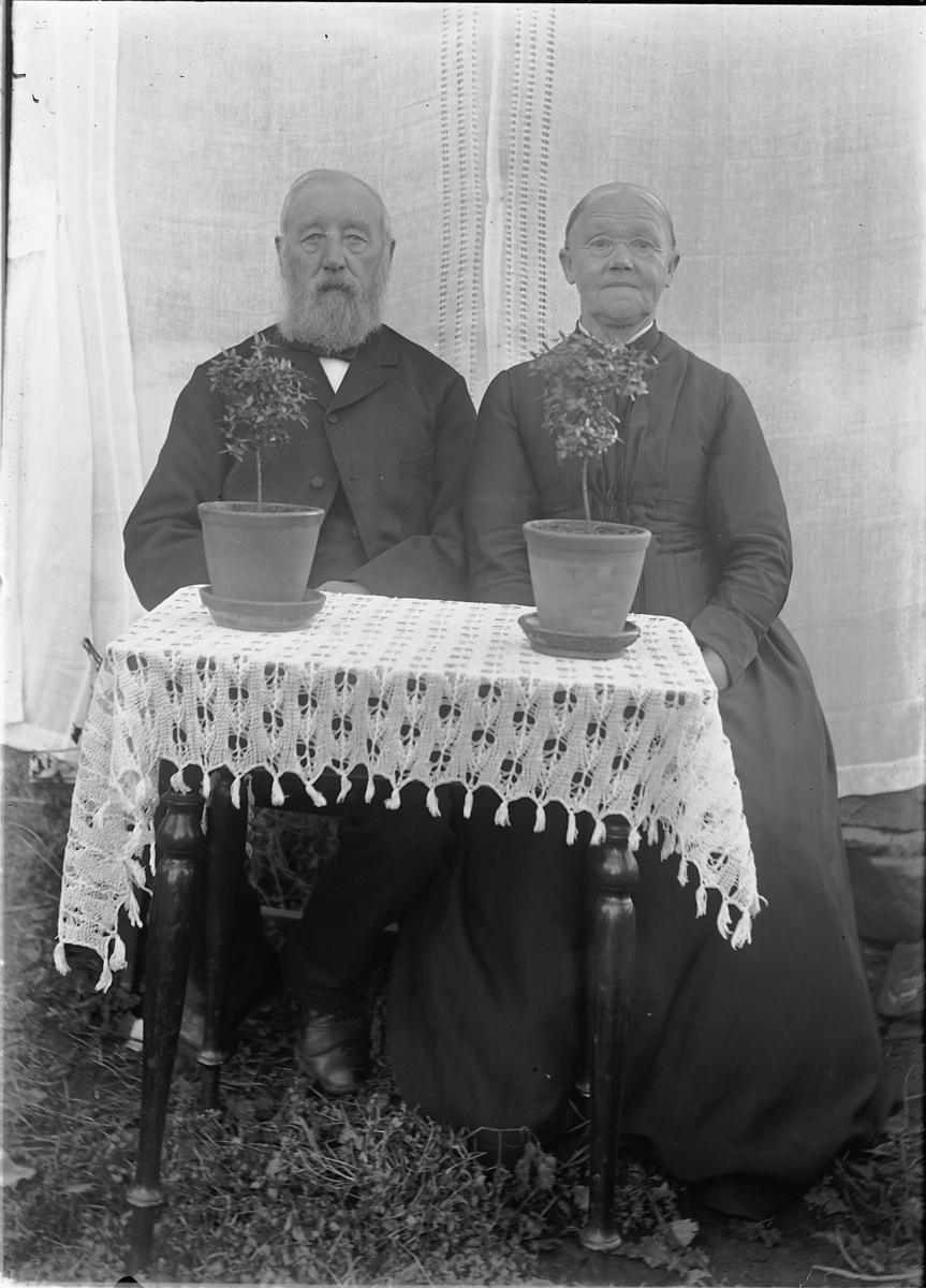 Kristoffer Horne, Ukjent eldre mann og kvinne.