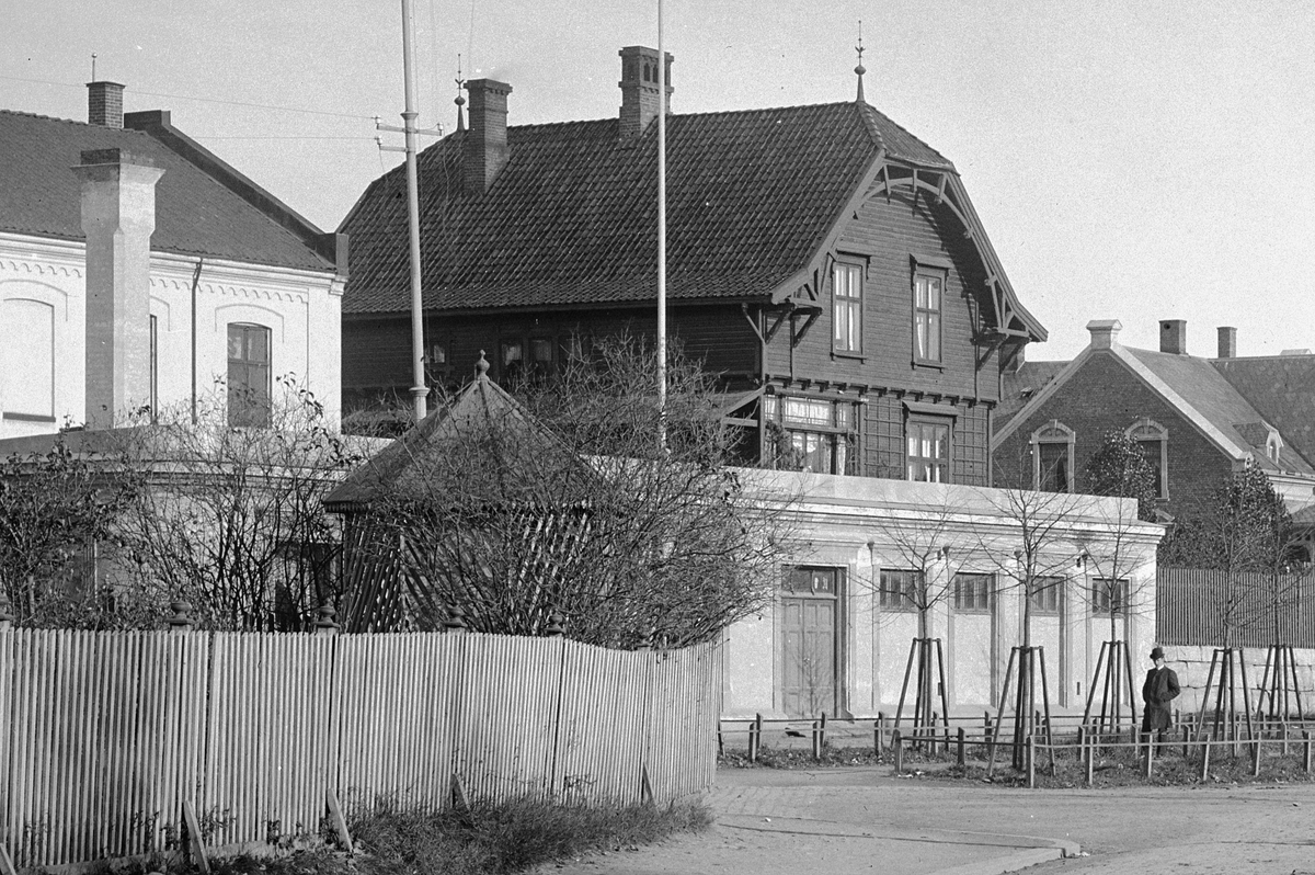 Hans Emil Erichsen, Stangeveien i Hamar, utsnitt.