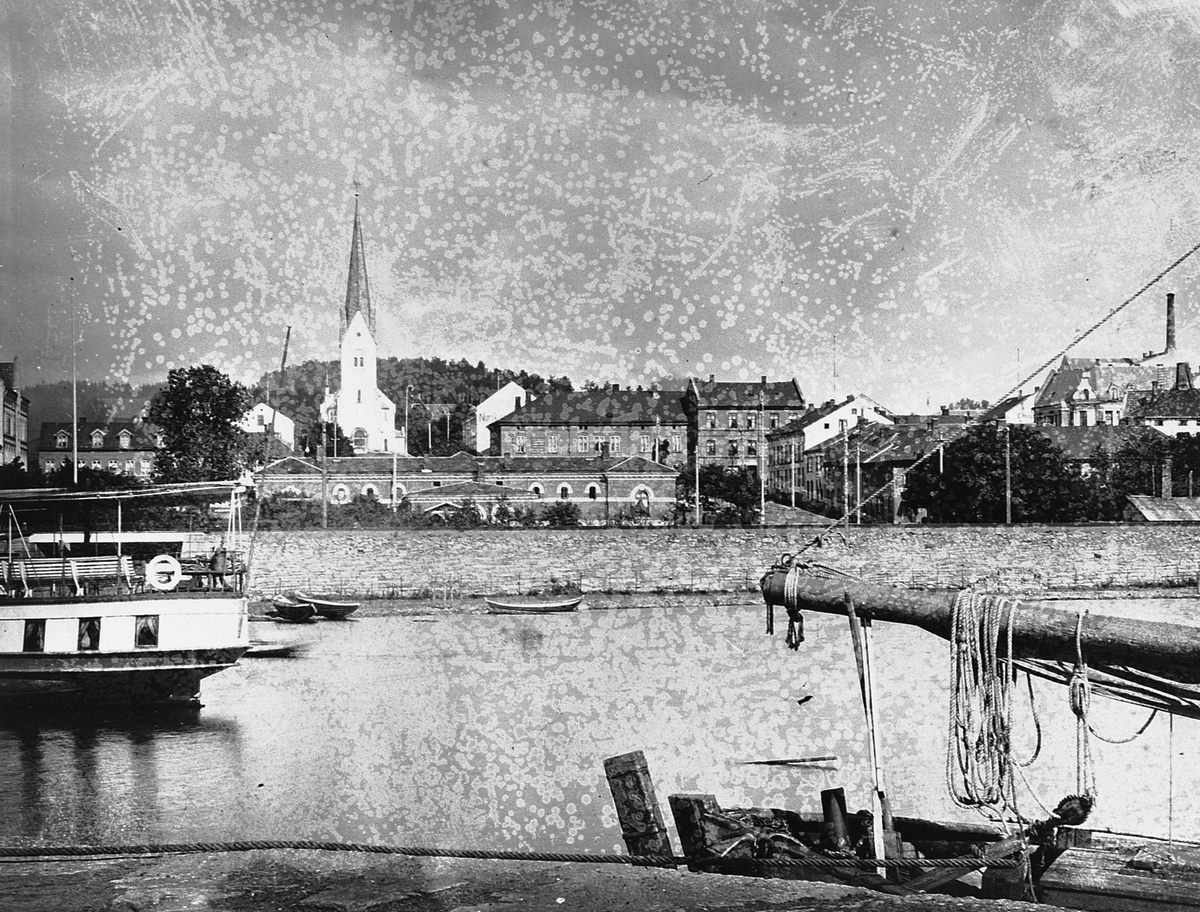 Hans Emil Erichsen, Hamar brygge. Bebyggelsen rundt Stortorget. Hamar Domkirke.