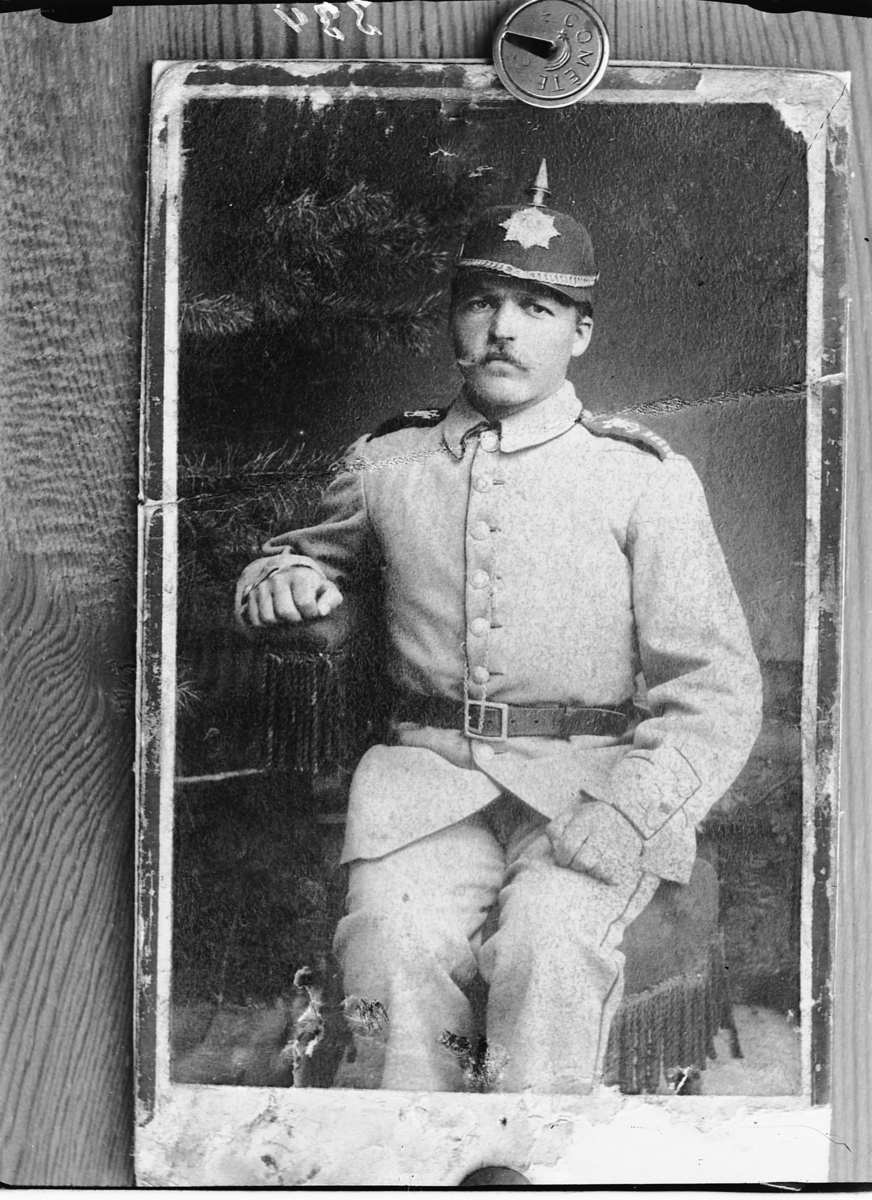Simen Baardseth, UKJENT INFANTERIST I 1888, UNIFORM I BRUK TIL 1894.