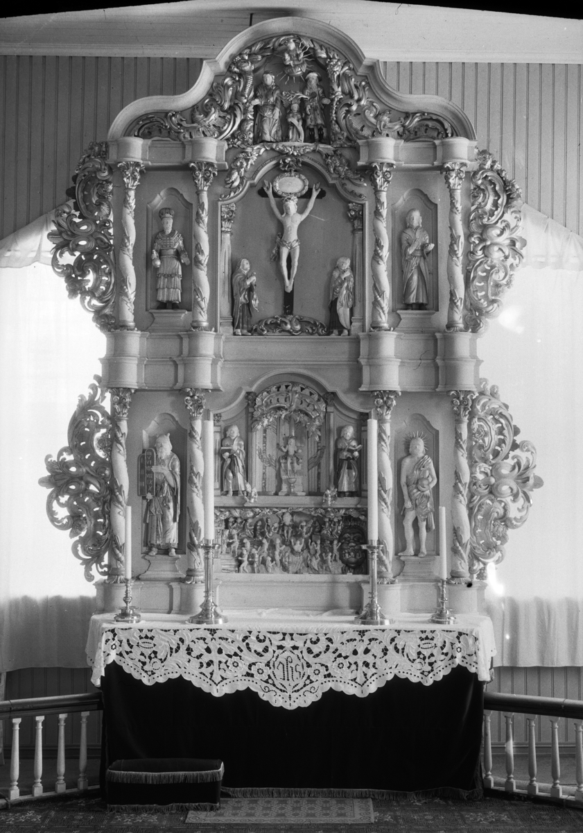 Kristian Heramb, Alteret i Veldre kirke i Ringsaker.