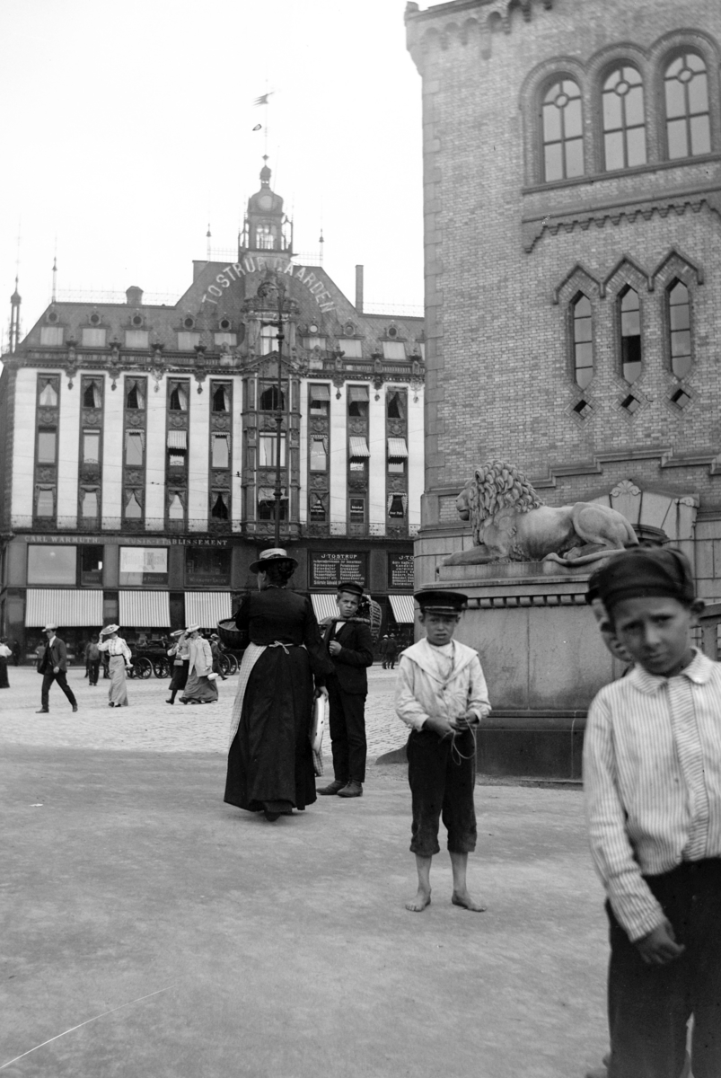 Ole Hansen Løken, OSLO, TOSTRUPGÅRDEN.