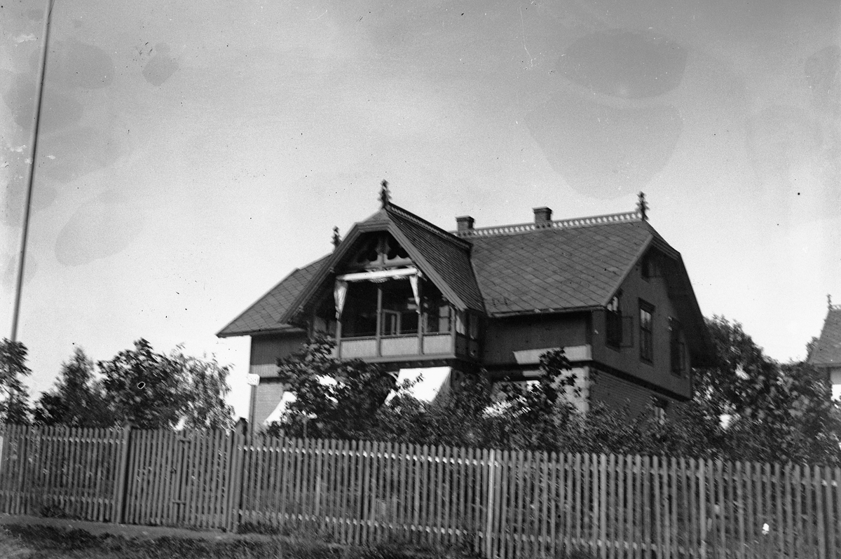 Hans Emil Erichsen, Villa, Hamar. Ukjent.