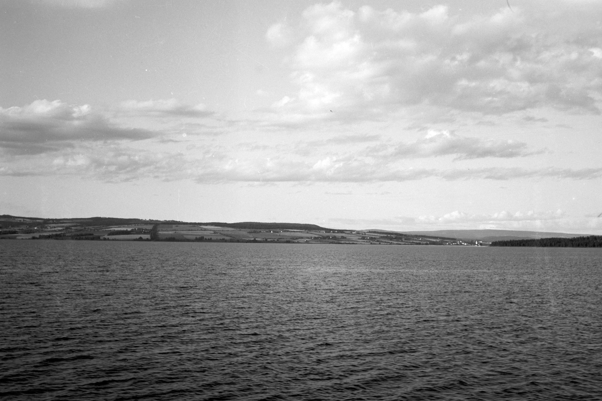 Håkon Prestkværn, Landskap ved Mjøsa, Nes, Helgøya.