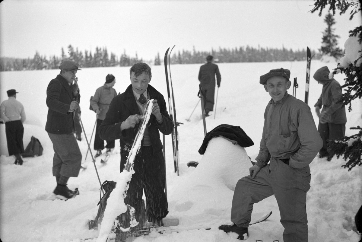 Håkon Prestkværn, Skiløpere, ukjente, smøring av ski, kladdføre
