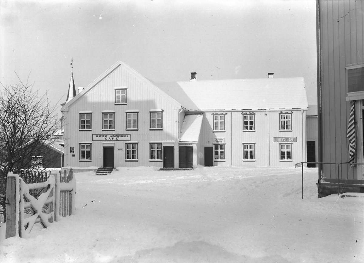 Per K. Lien, Søstrene Jørgenshaugs kafè, Alvdal.