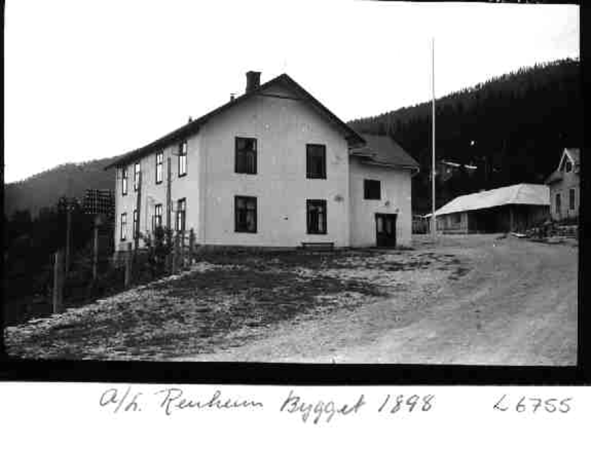Per K. Lien, A/L Renheim, Samfunnshus, Rendalen