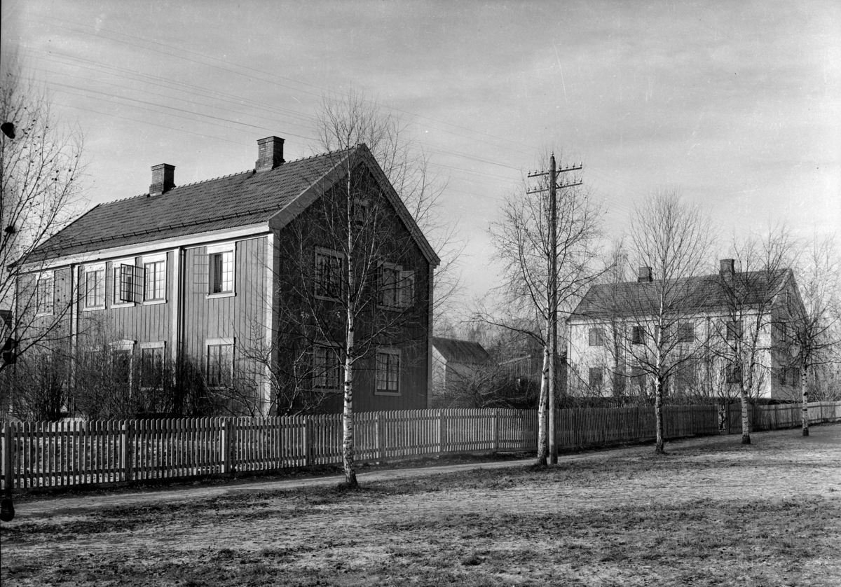 Normann Fotoatelier, Lærerboligene, Rolsløkken skole, Hamar. Holsetgt. 86 A og 86 B.